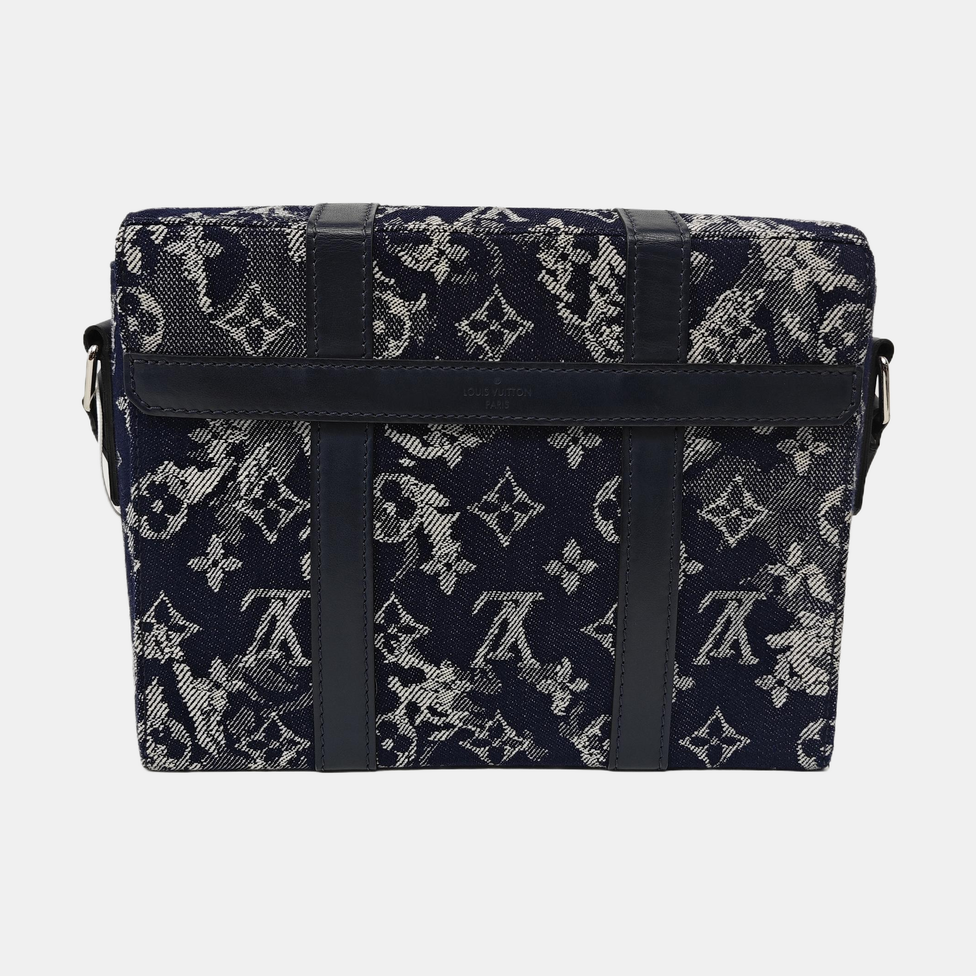 TRUNK PM Monogram Canvas Blue