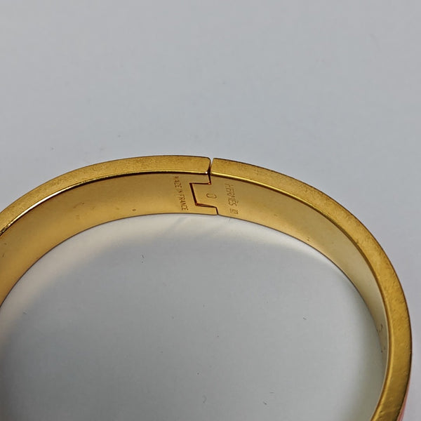 Clic H Metal Orange Bangle