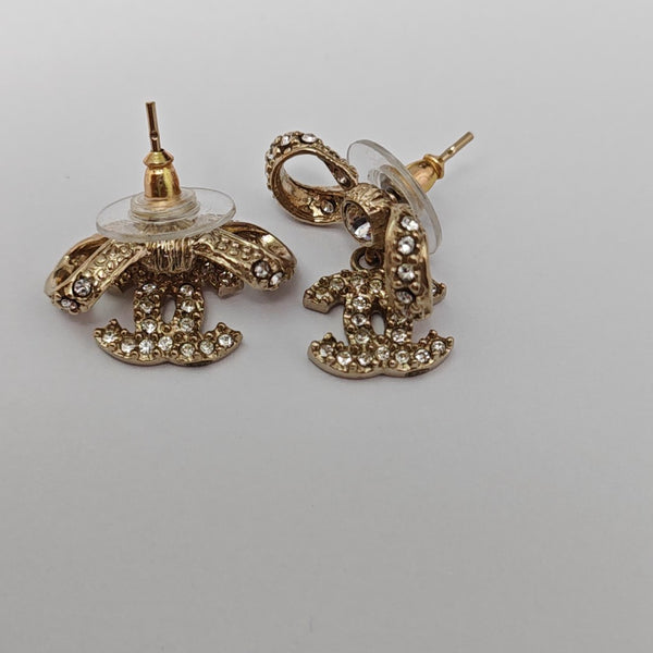 Metal Gold Stud Earrings