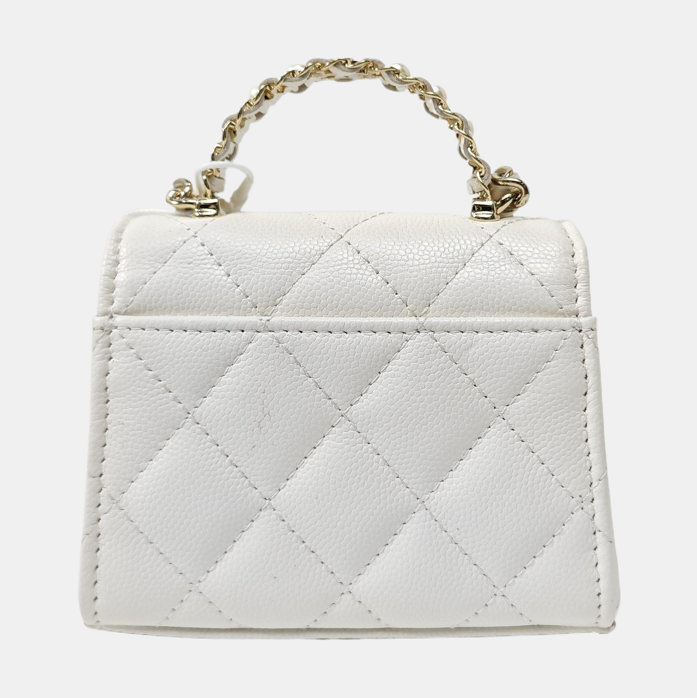 TRENDY CC Quilted Grained Calfskin White