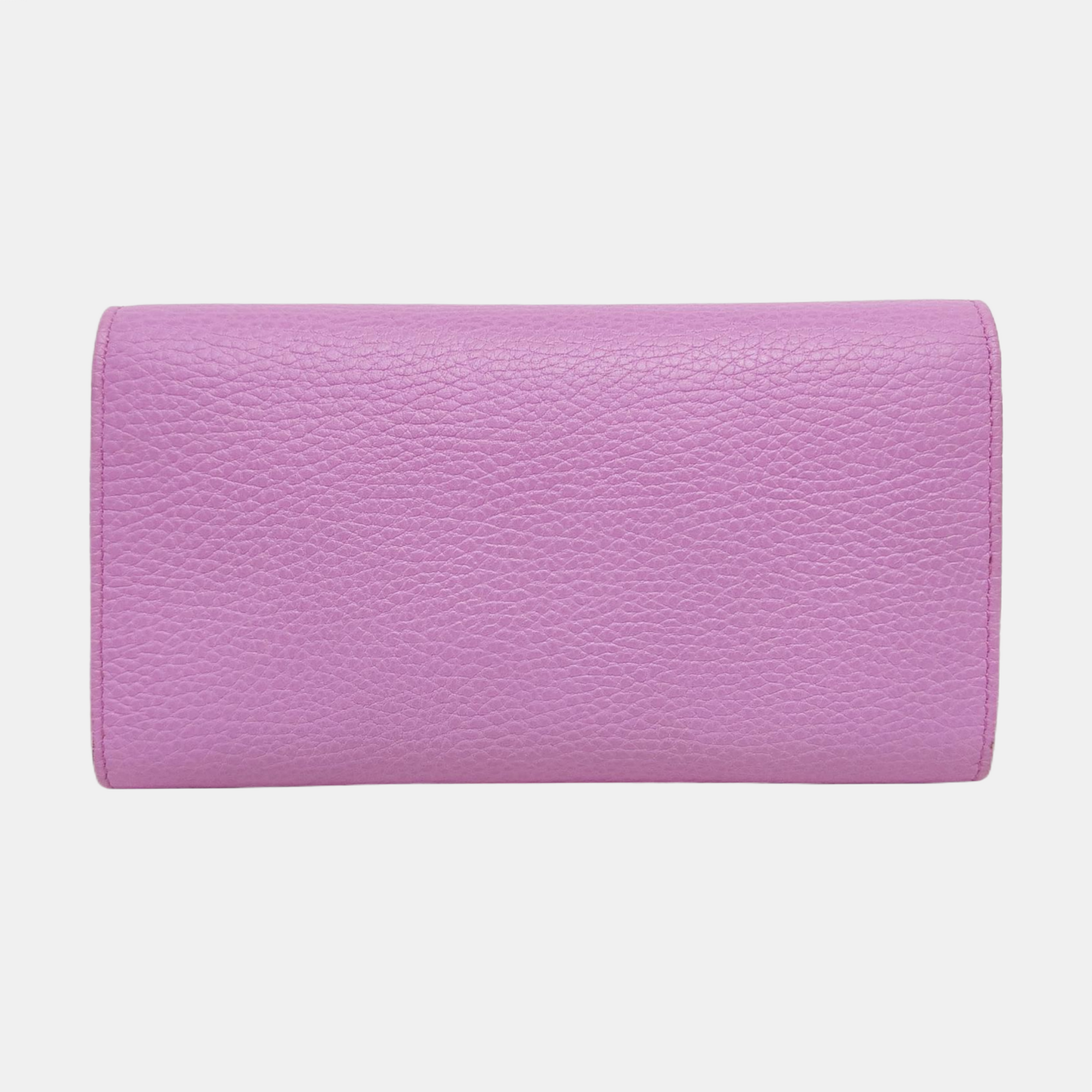 Authenticated pre-owned  GG Marmont Calfskin Pink - Clutch at Looply