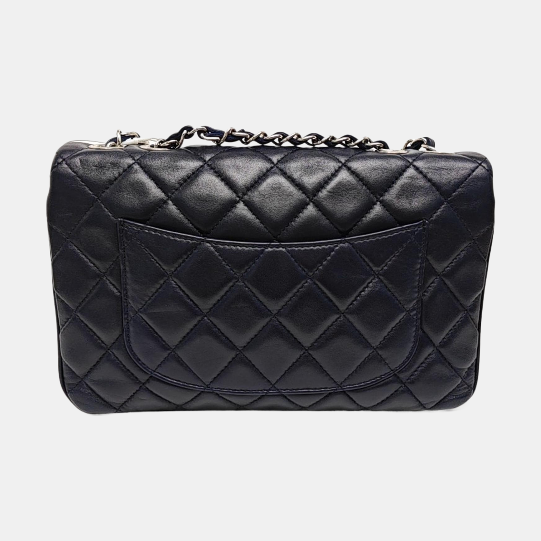 CLASSIC FLAP Medium Quilted Lambskin Blue