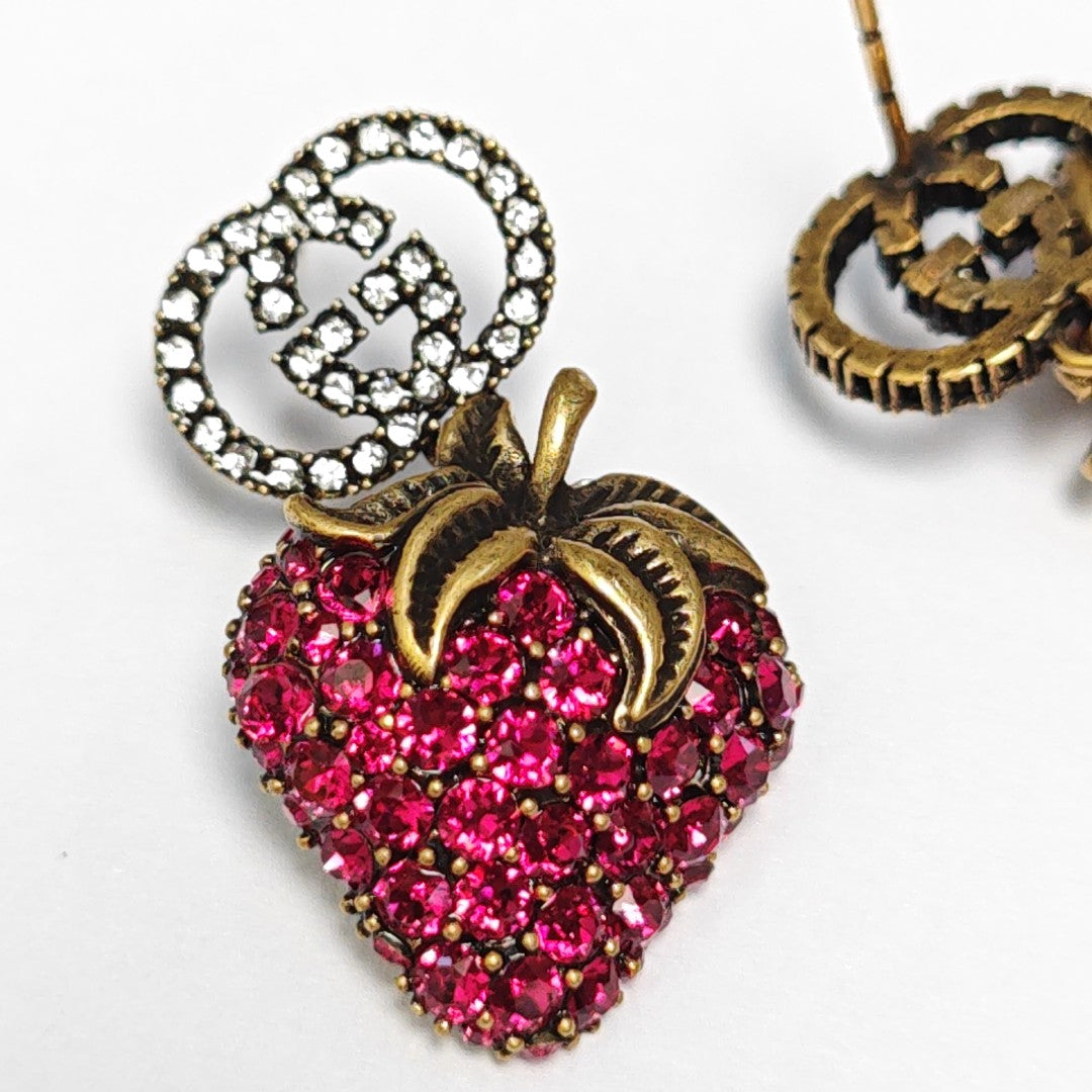 Interlocking G Metal Gold Earrings