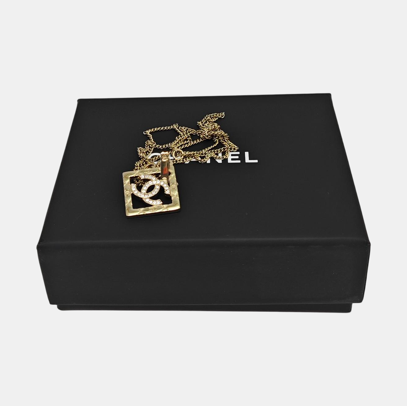 Metal Gold Necklace