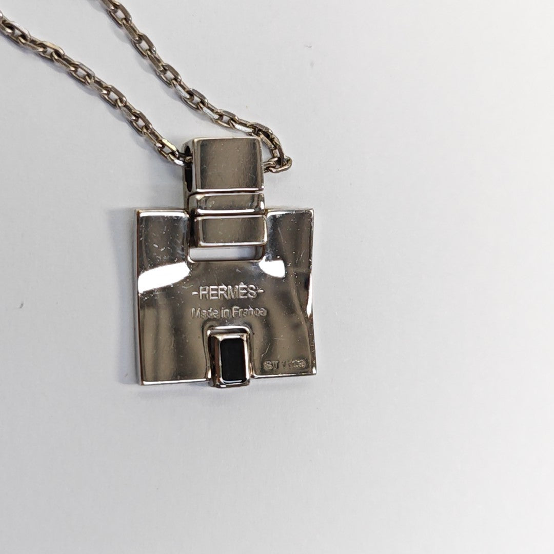Eileen Metal Silver Necklace