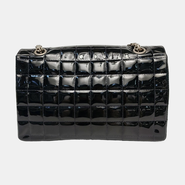 Authenticated pre-owned  2.55 Quilted Patent Leather Black - Shoulder Bag at Looply