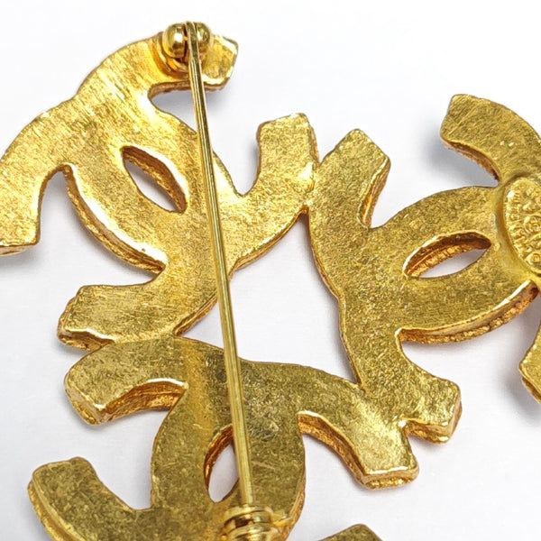 Broche Vintage Metálico Dorado