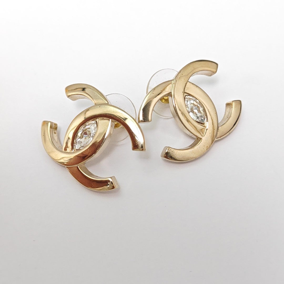 Metal Gold Stud Earrings