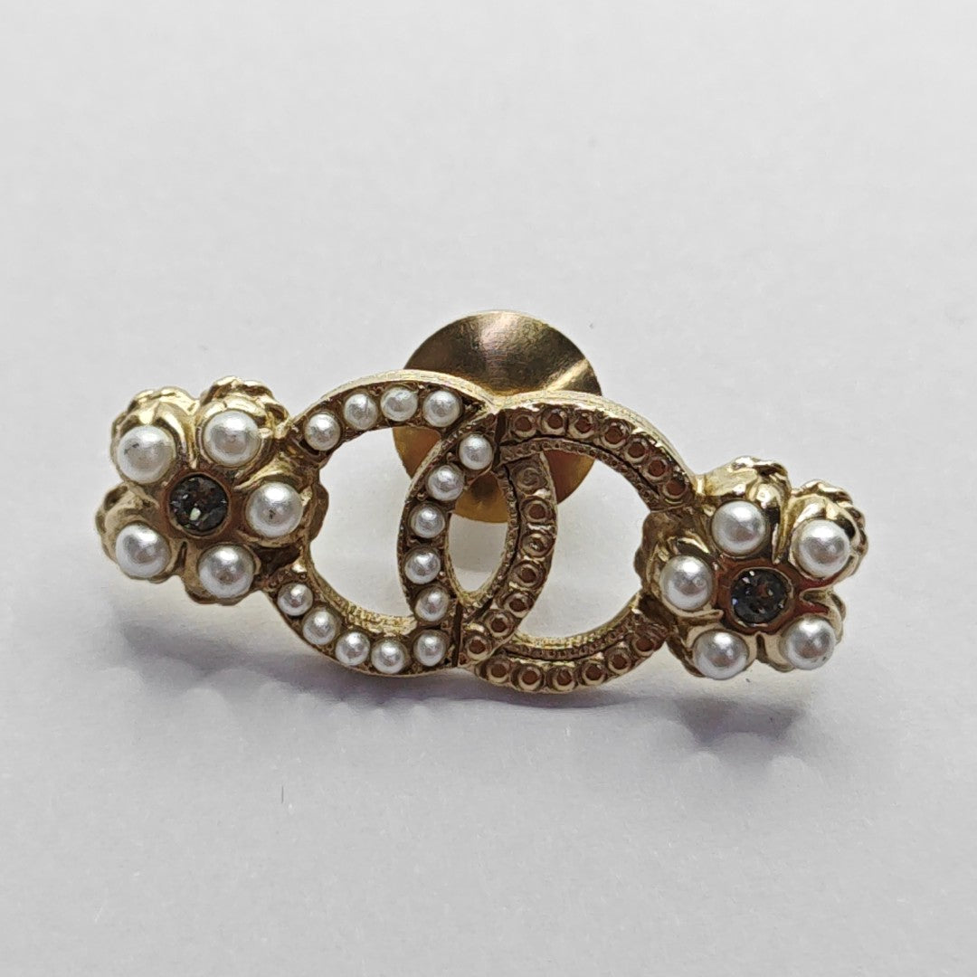 Metal Gold Brooch