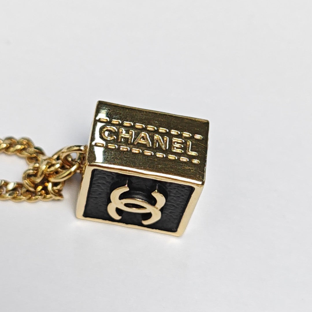Metal Gold Necklace