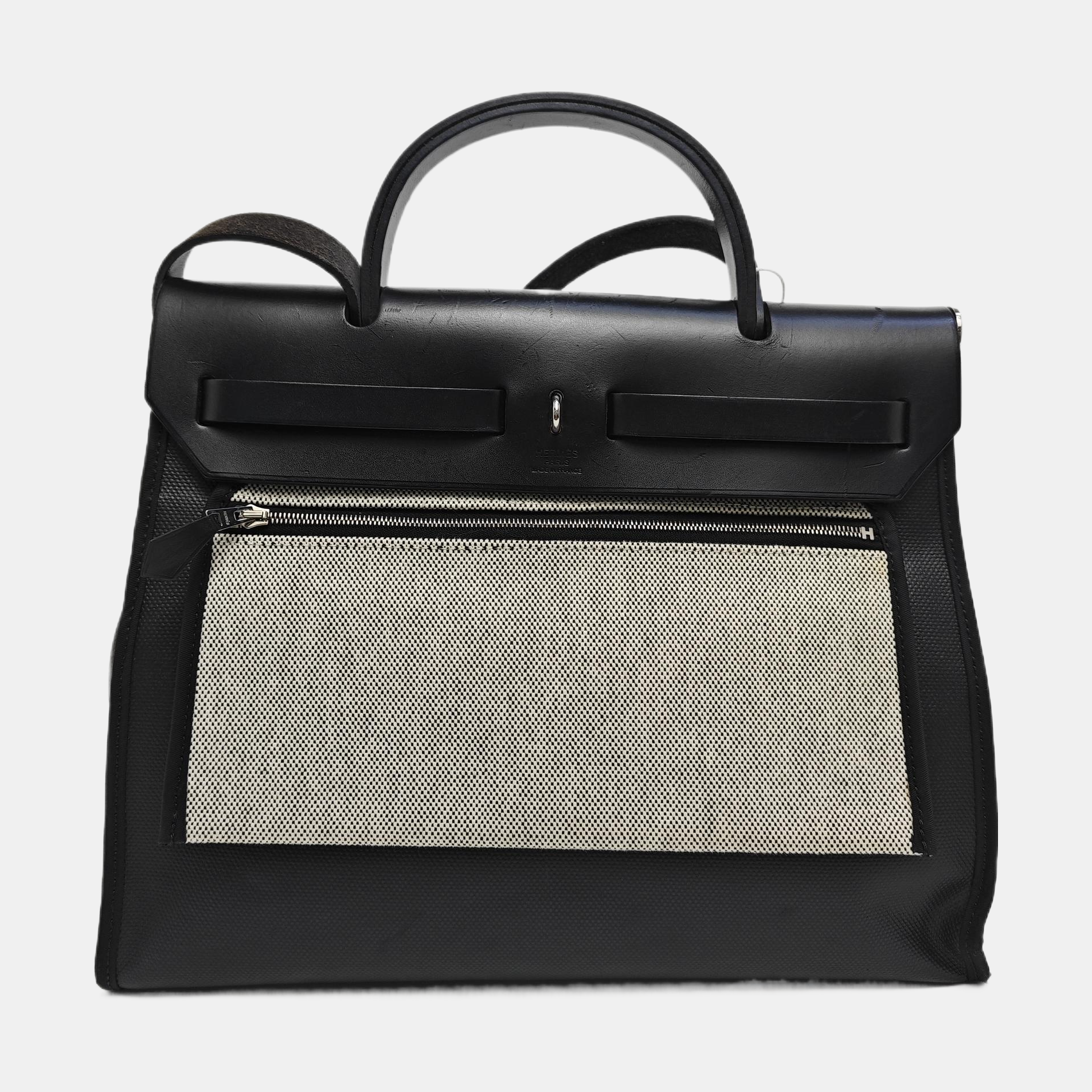 Herbag 31 Coated Canvas Black