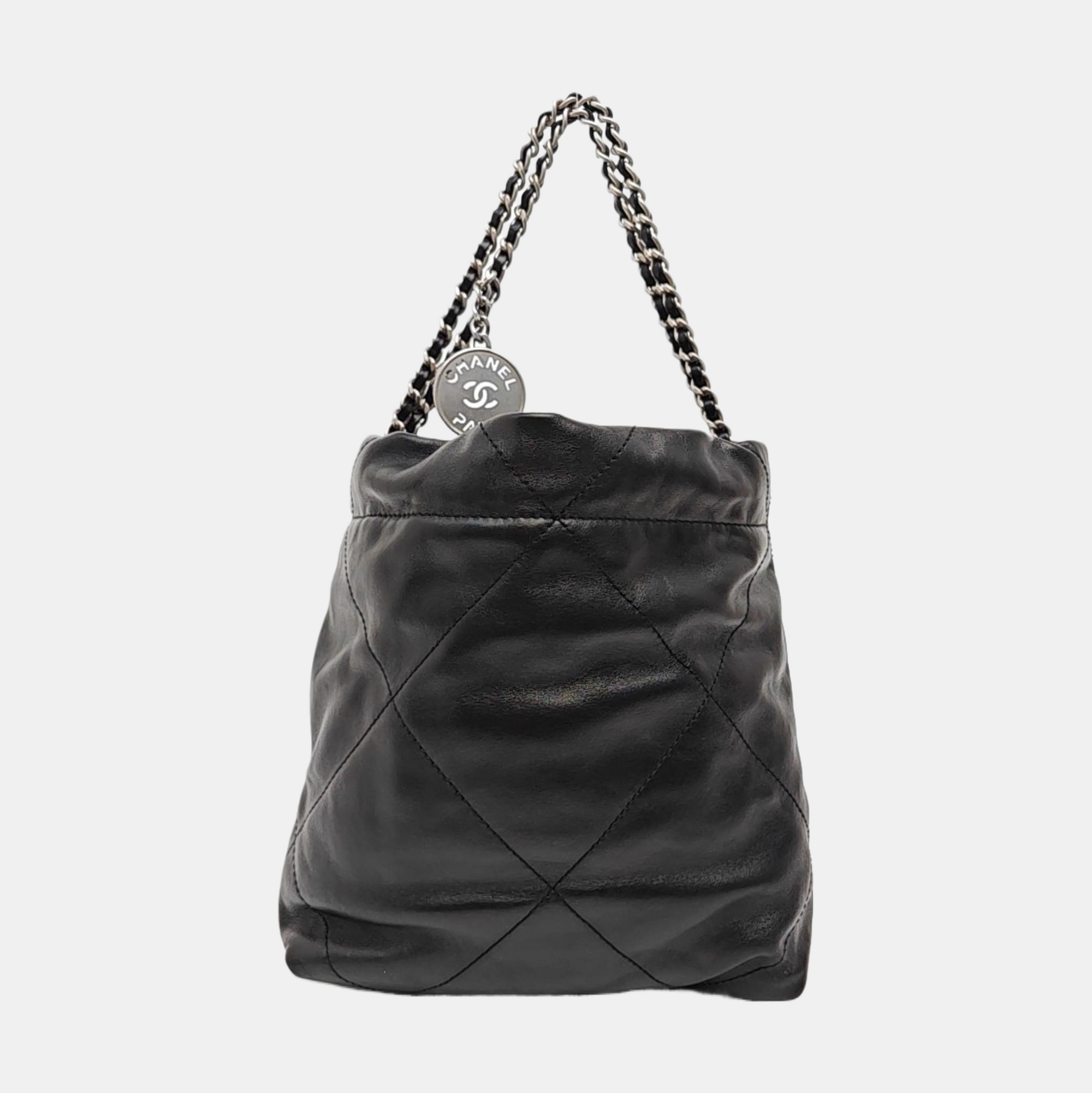 CHANEL 22 Mini Quilted Calfskin Black