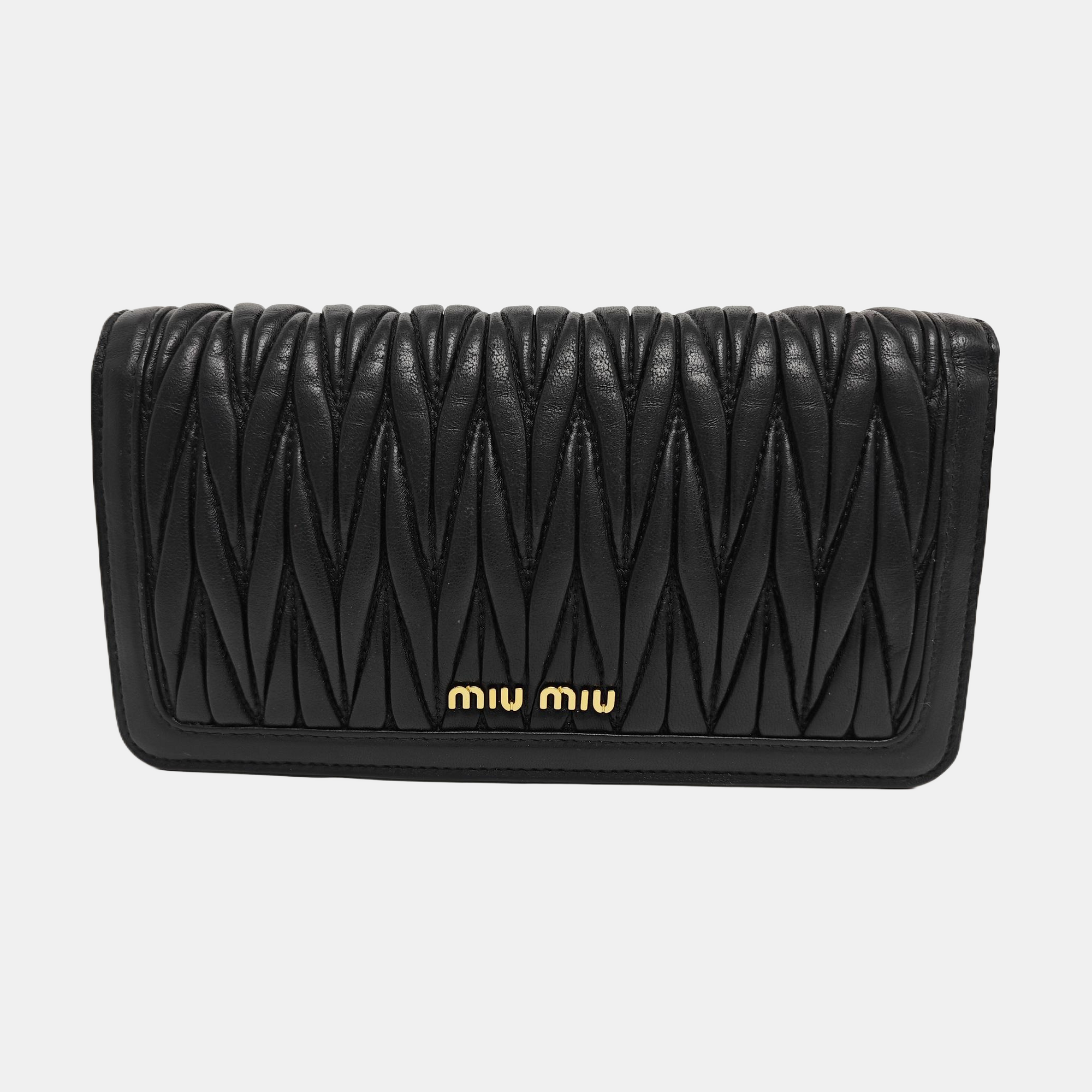 Miu Confidential Quilted Lambskin Black
