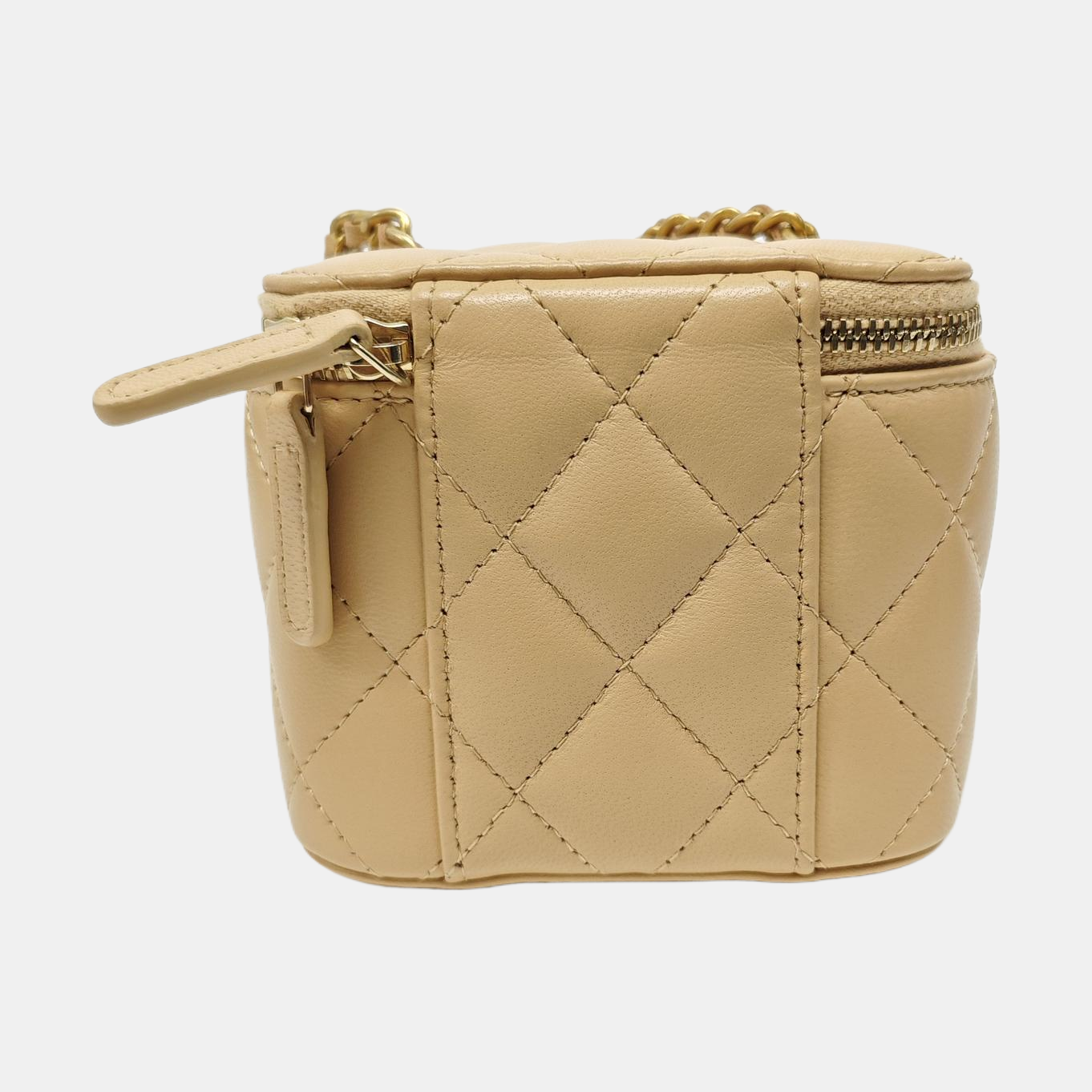 VANITY CASE Small Quilted Lambskin Beige