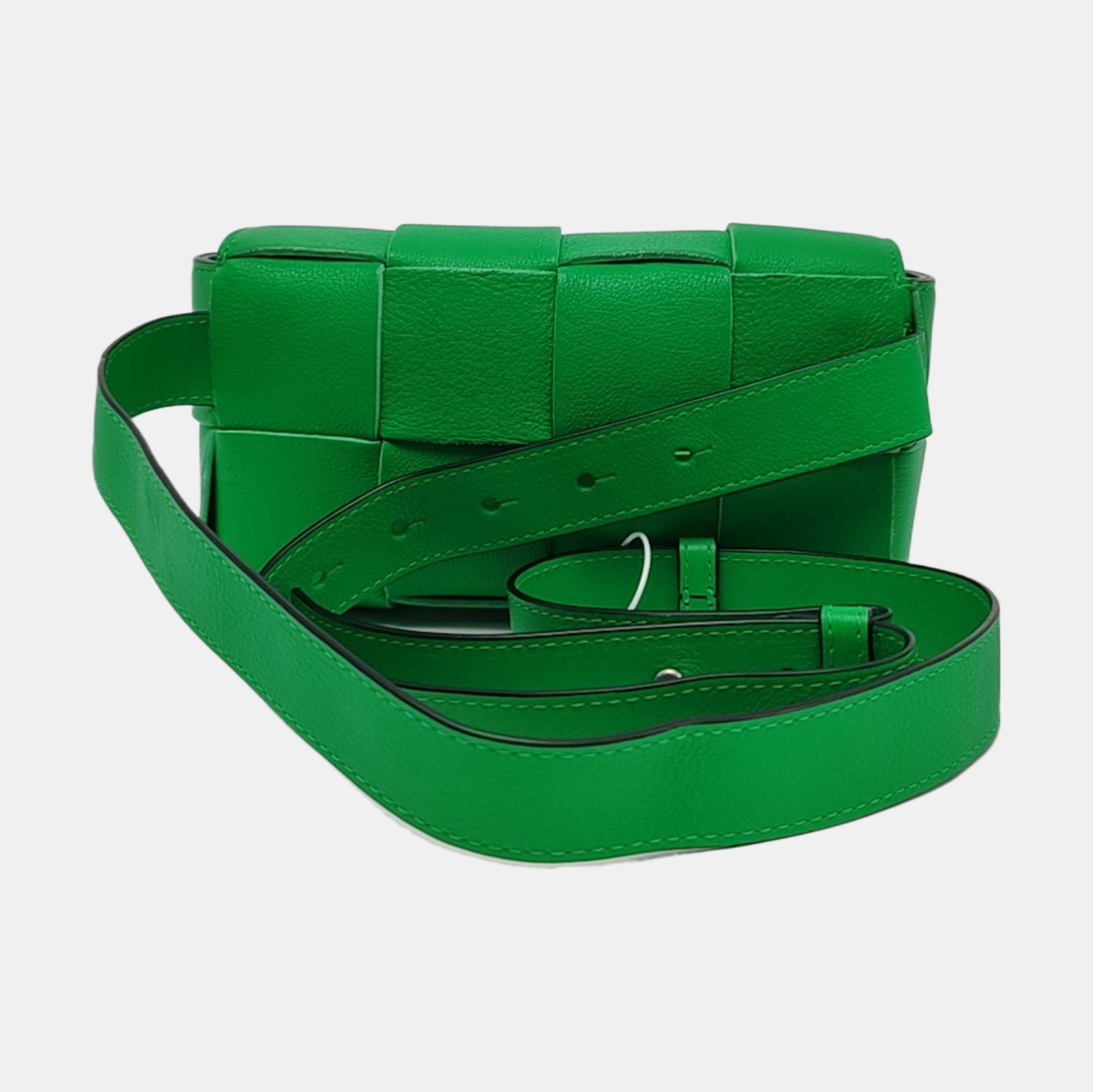 Authenticated pre-owned  Cassette Calfskin Green - Belt Bag at Looply
