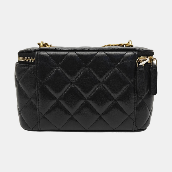 VANITY CASE Small Quilted Lambskin Black