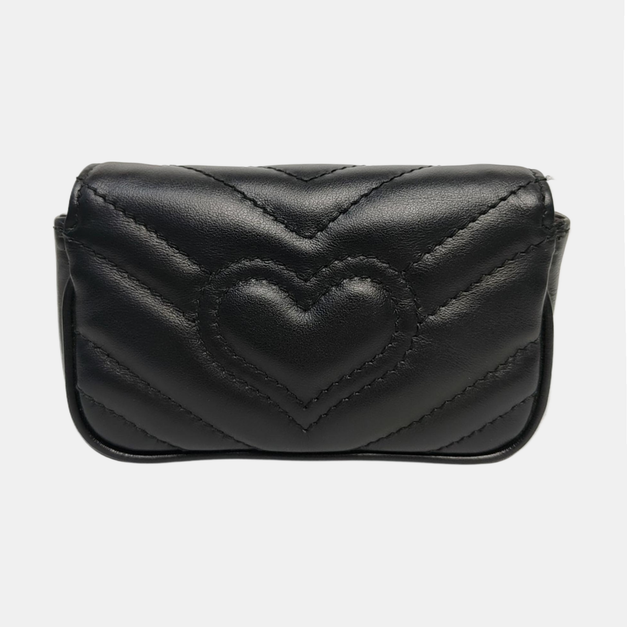 Authenticated pre-owned  GG Marmont Super Mini Quilted Calfskin Black - Clutch at Looply