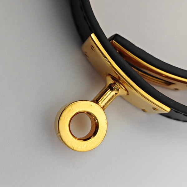 Kelly Metal Black Bangle