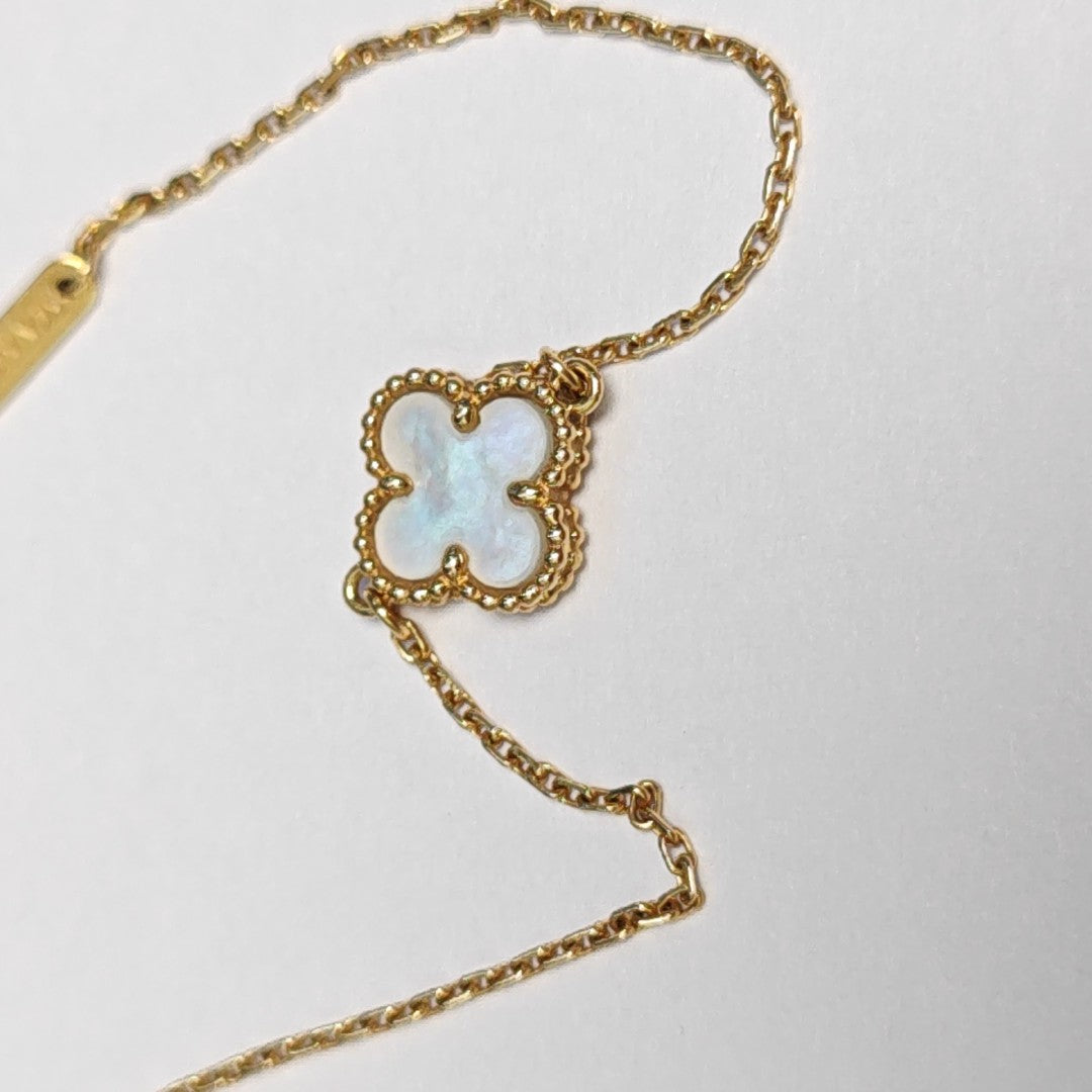 Sweet Alhambra 18k Gold Bracelet