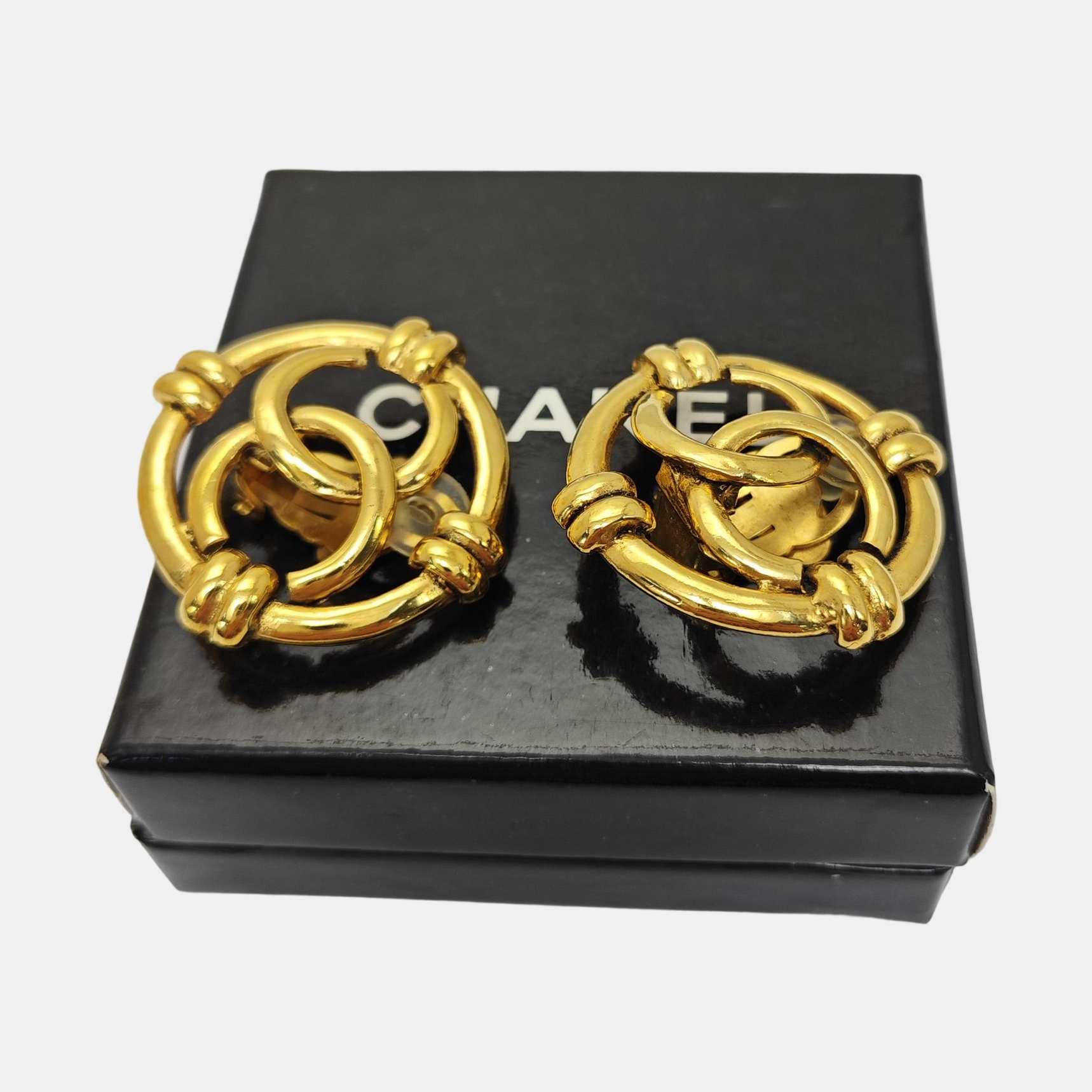 Metal Gold Earrings