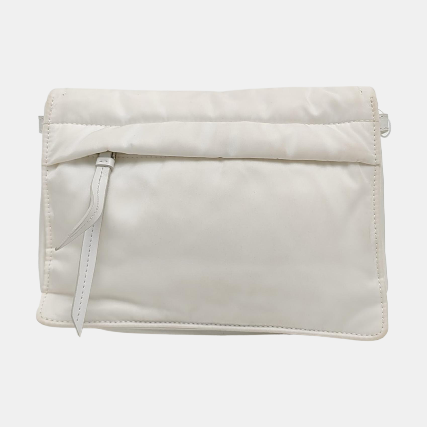 Invite Quilted Nylon White