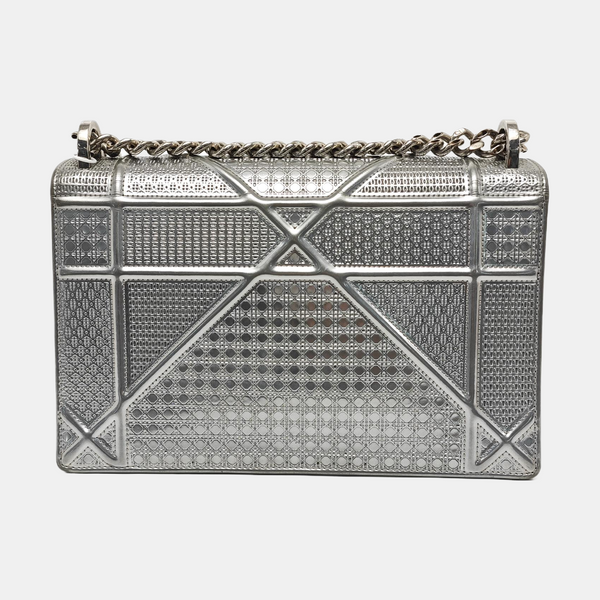Authenticated pre-owned  Diorama Medium Calfskin Grey - Shoulder Bag at Looply