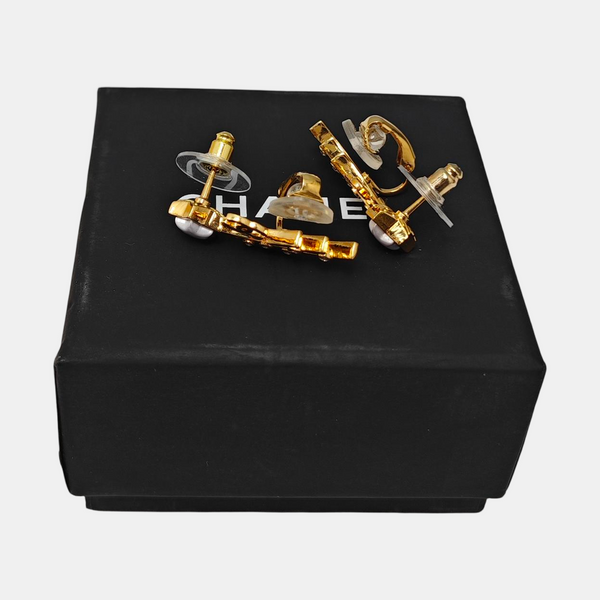 Metal Gold Stud Earrings