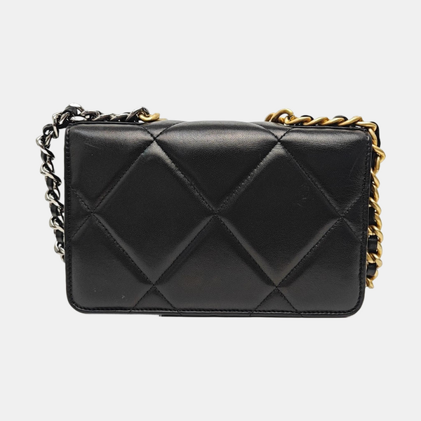 CHANEL 19 WOC Quilted Lambskin Black