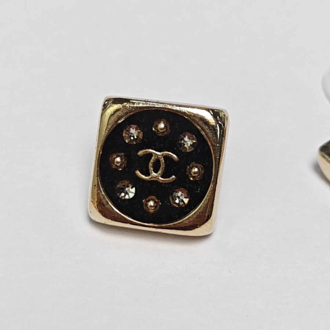 Metal Gold Stud Earrings