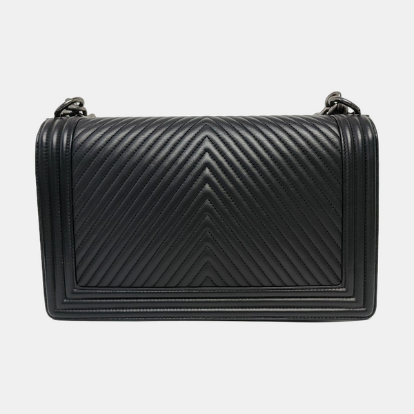 BOY CHANEL Large Chevron, Quilted Calfskin Black