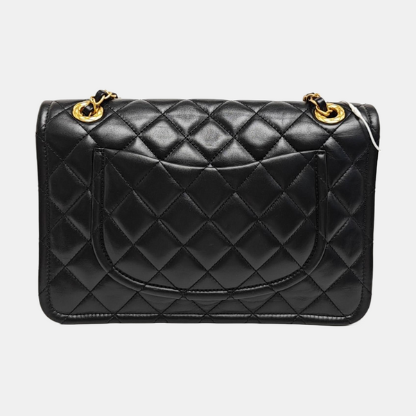 CLASSIC FLAP Medium Quilted Calfskin Black