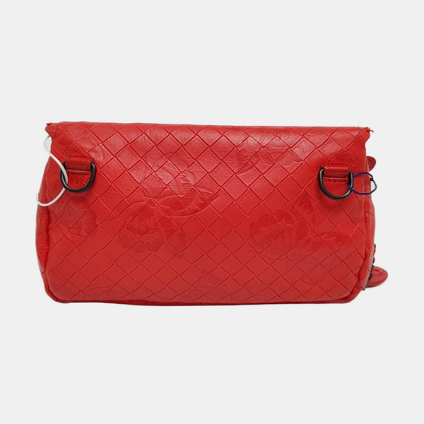 Authenticated pre-owned  Messenger Calfskin Red - Shoulder Bag at Looply