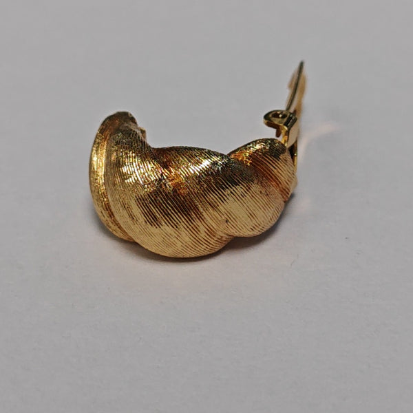 Twist Round Metal Gold Clip On Earrings