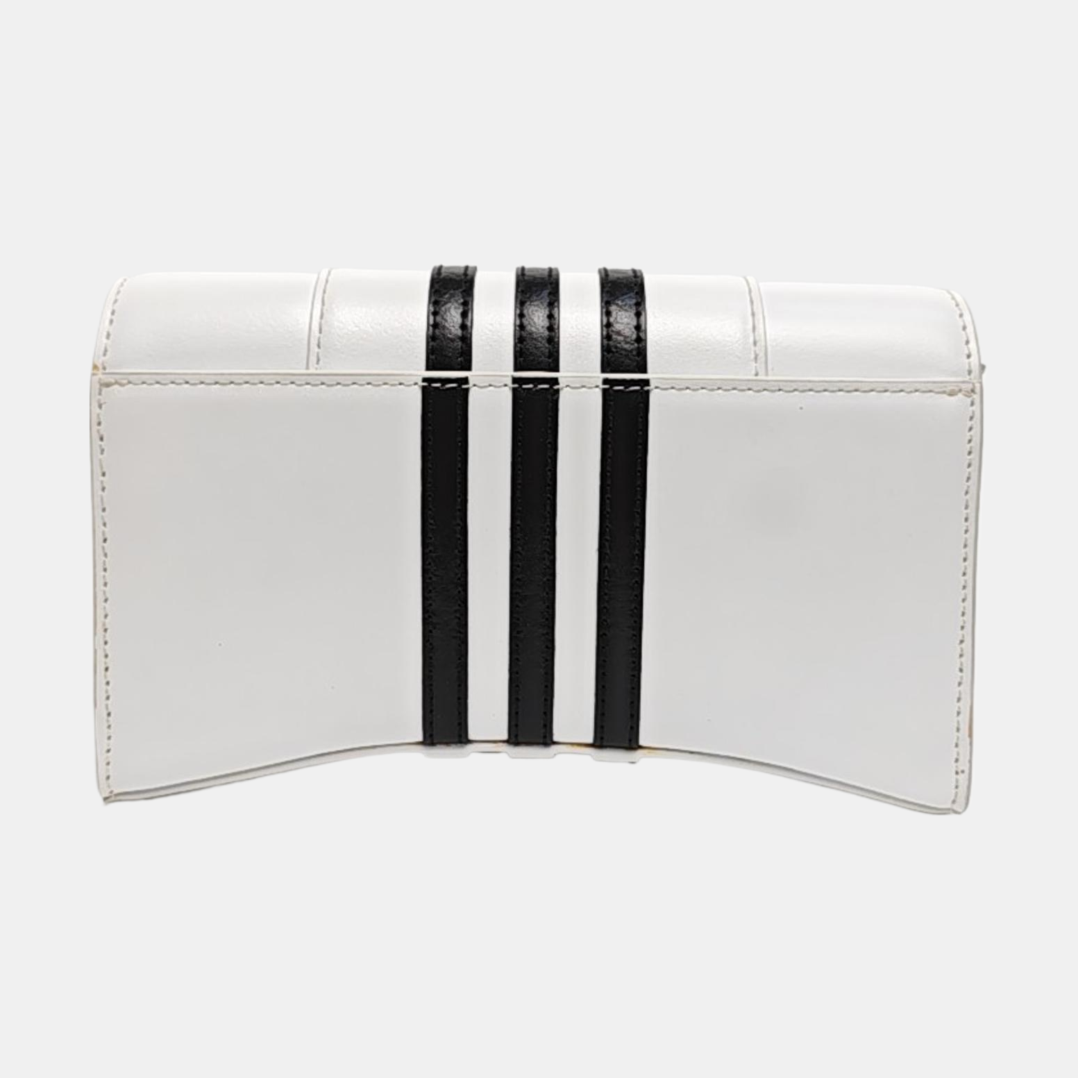 Authenticated pre-owned  Hourglass Calfskin White - Shoulder Bag at Looply