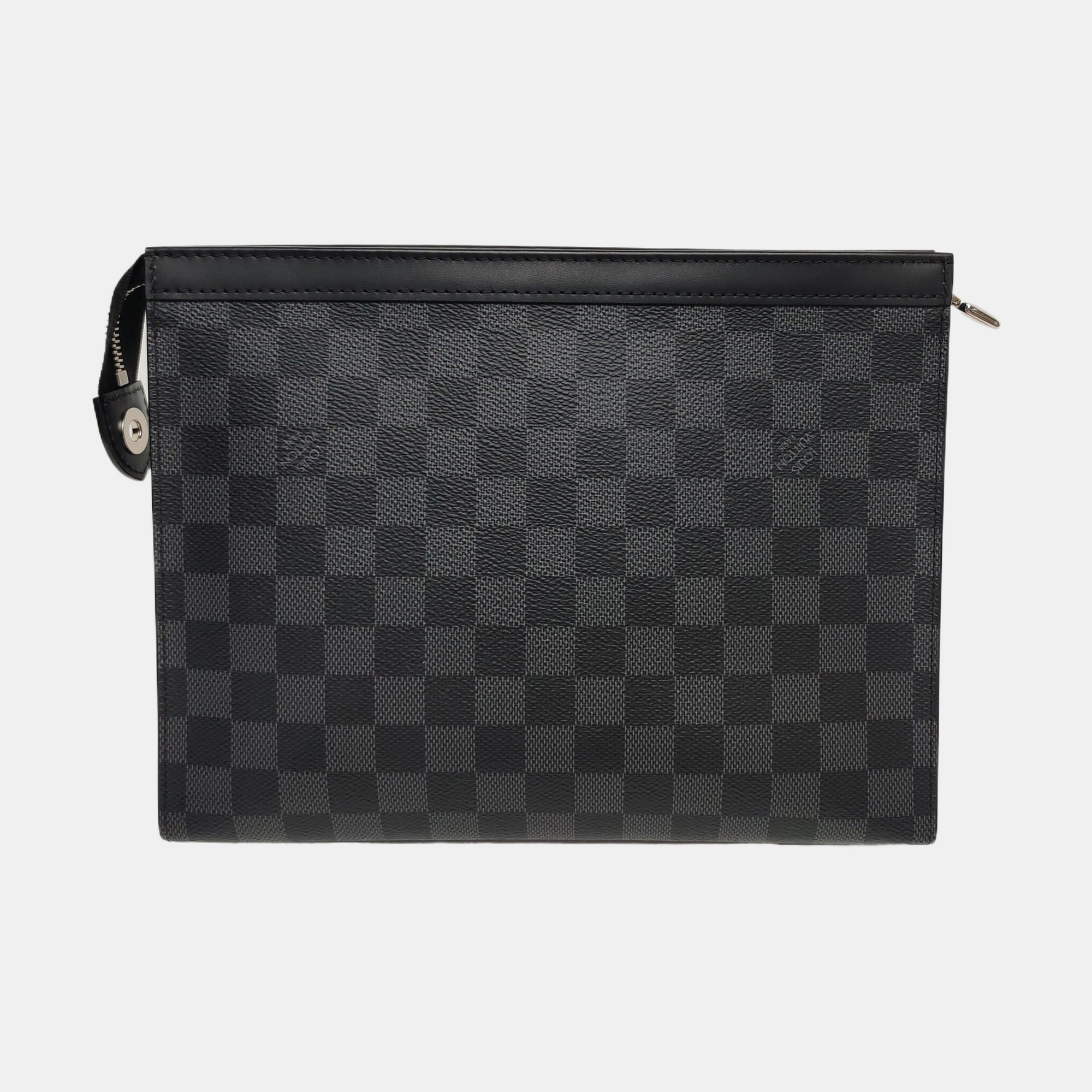 Pochette Voyag MM Damier Graphite Coated Canvas Gray
