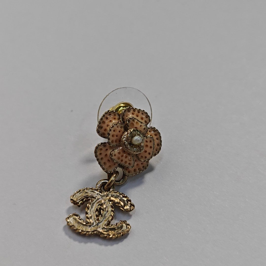CC Logo Metal Gold Earrings
