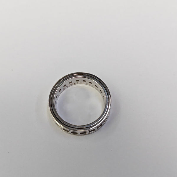 18k White Gold Silver Ring EU 49