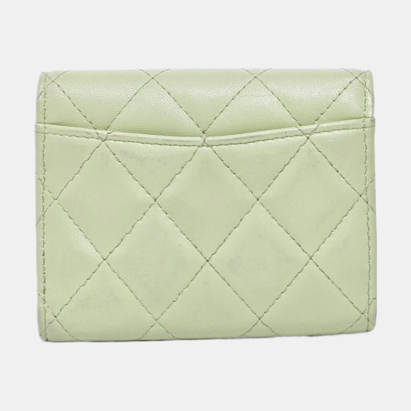 Cartera Clásica con Solapa de Piel de Cordero Acolchada Verde