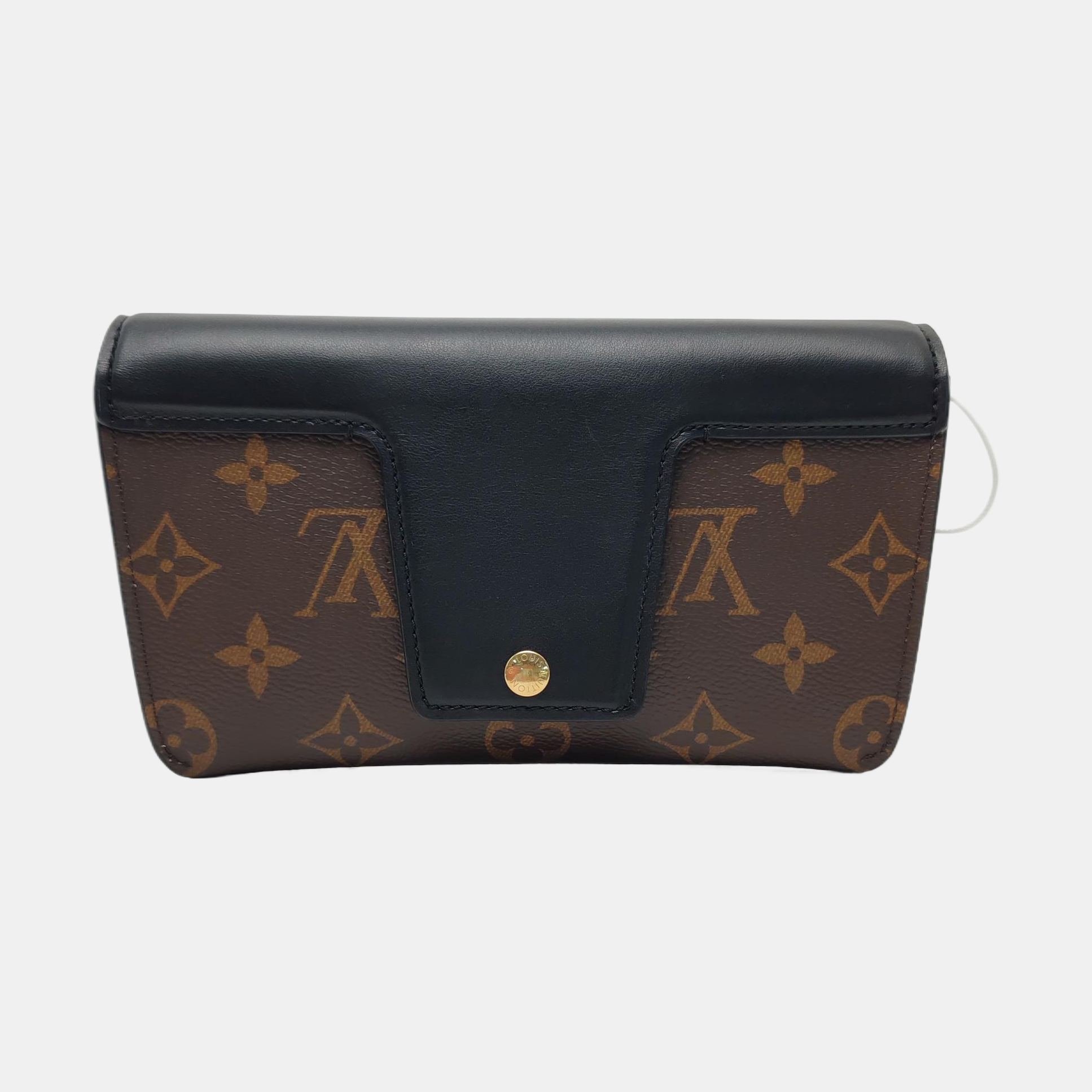Coated Canvas Brown