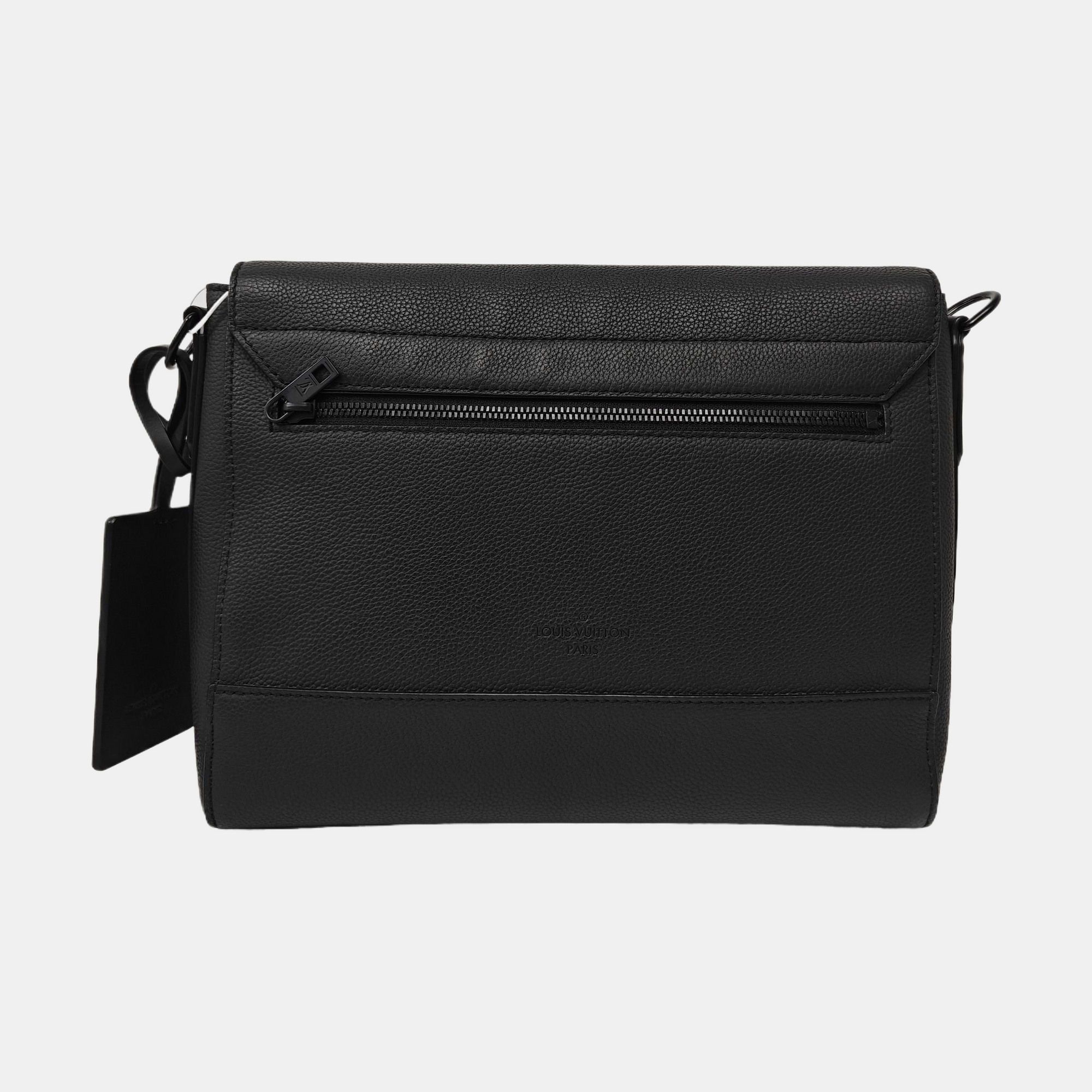AEROGRAM Calfskin Black