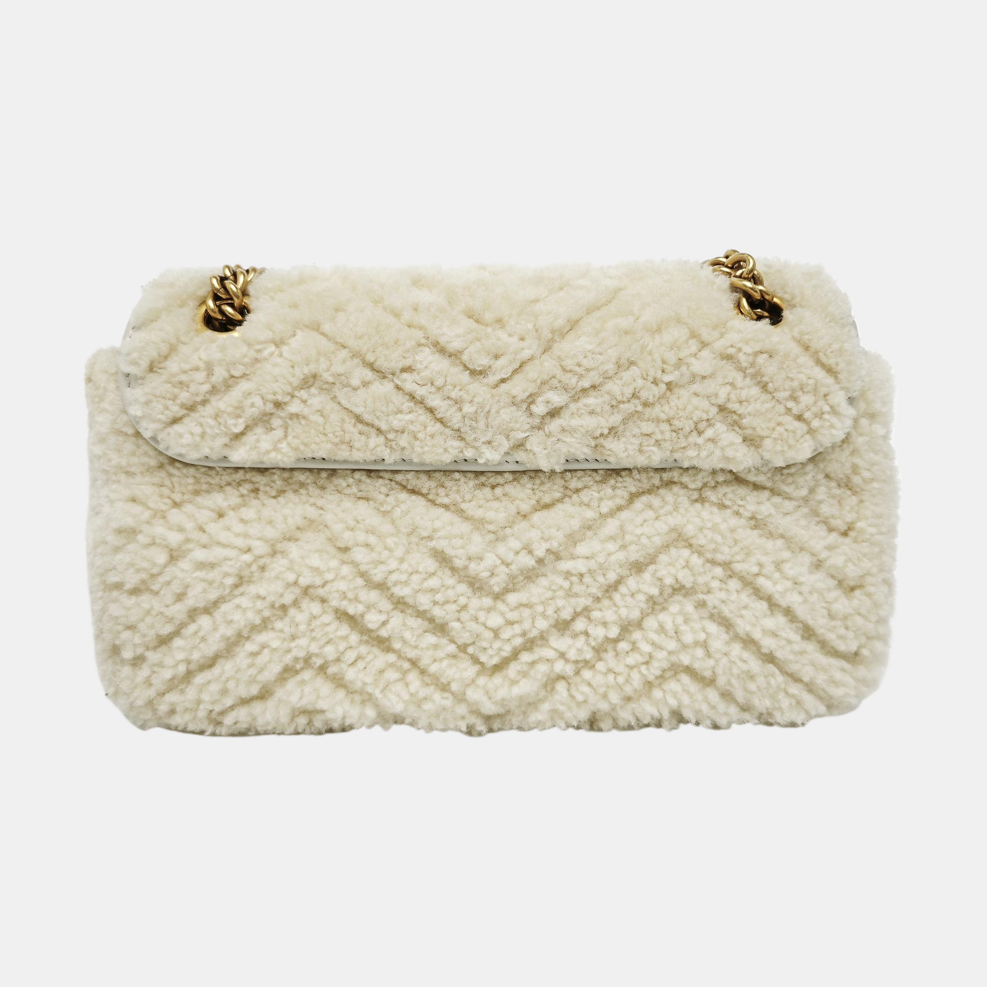 GG Marmont Medium Quilted Sheepskin Beige