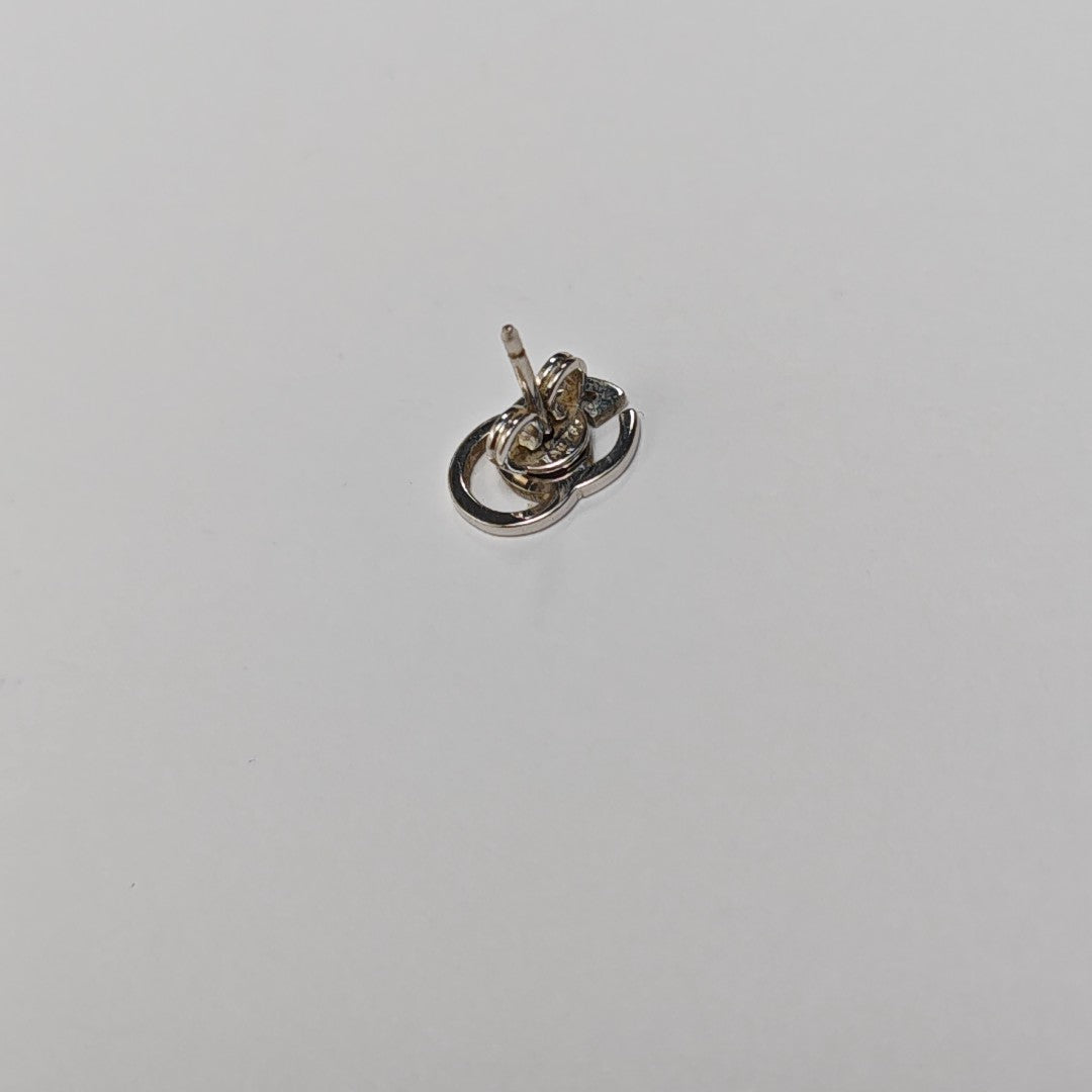 GG Running 18k White Gold Silver Stud Earrings