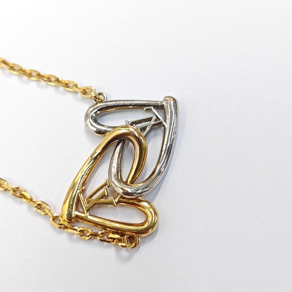 ESSENTIAL V GUILLOCHÉ Metal Gold Bracelet