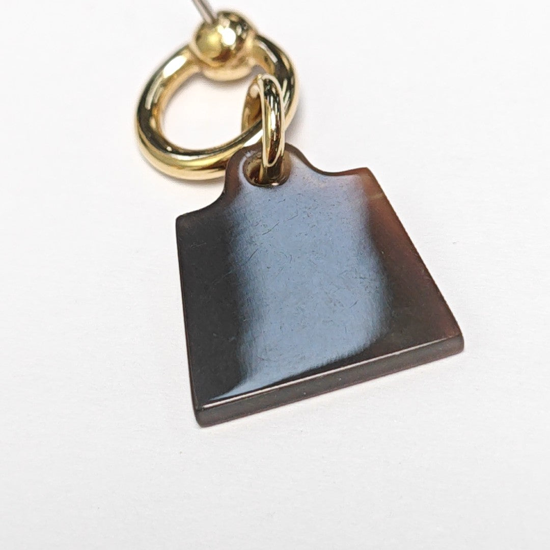 Amulette Maroquinier Metal Gold Earrings