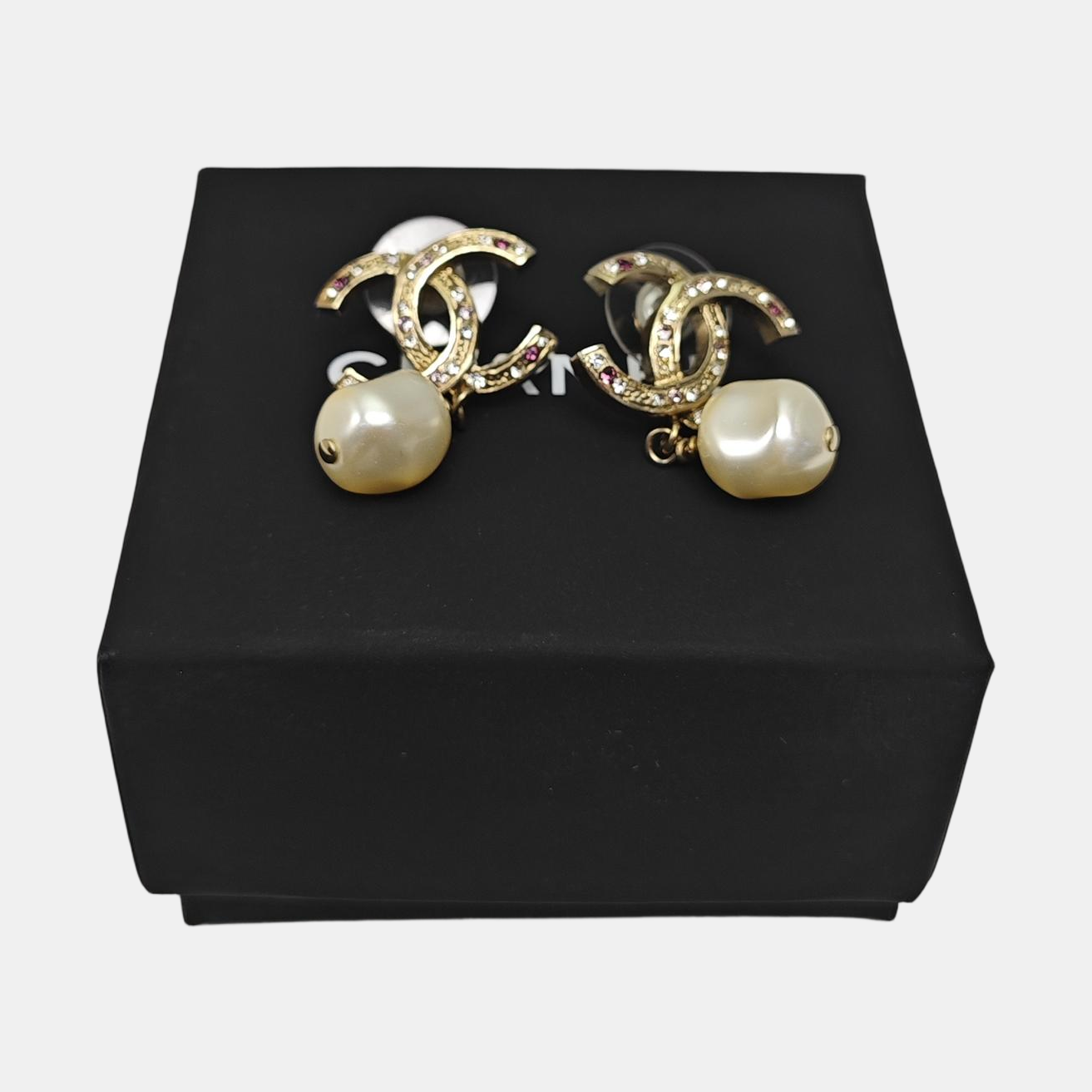 CC Logo Metal Gold Earrings