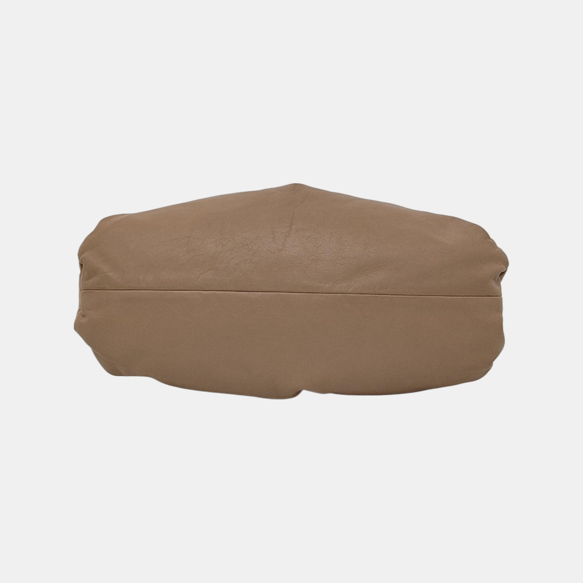 La funda de piel de becerro marrón