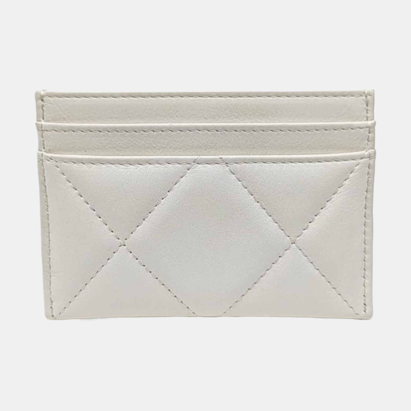 CHANEL 19 Small Quilted Calfskin White Card Holder