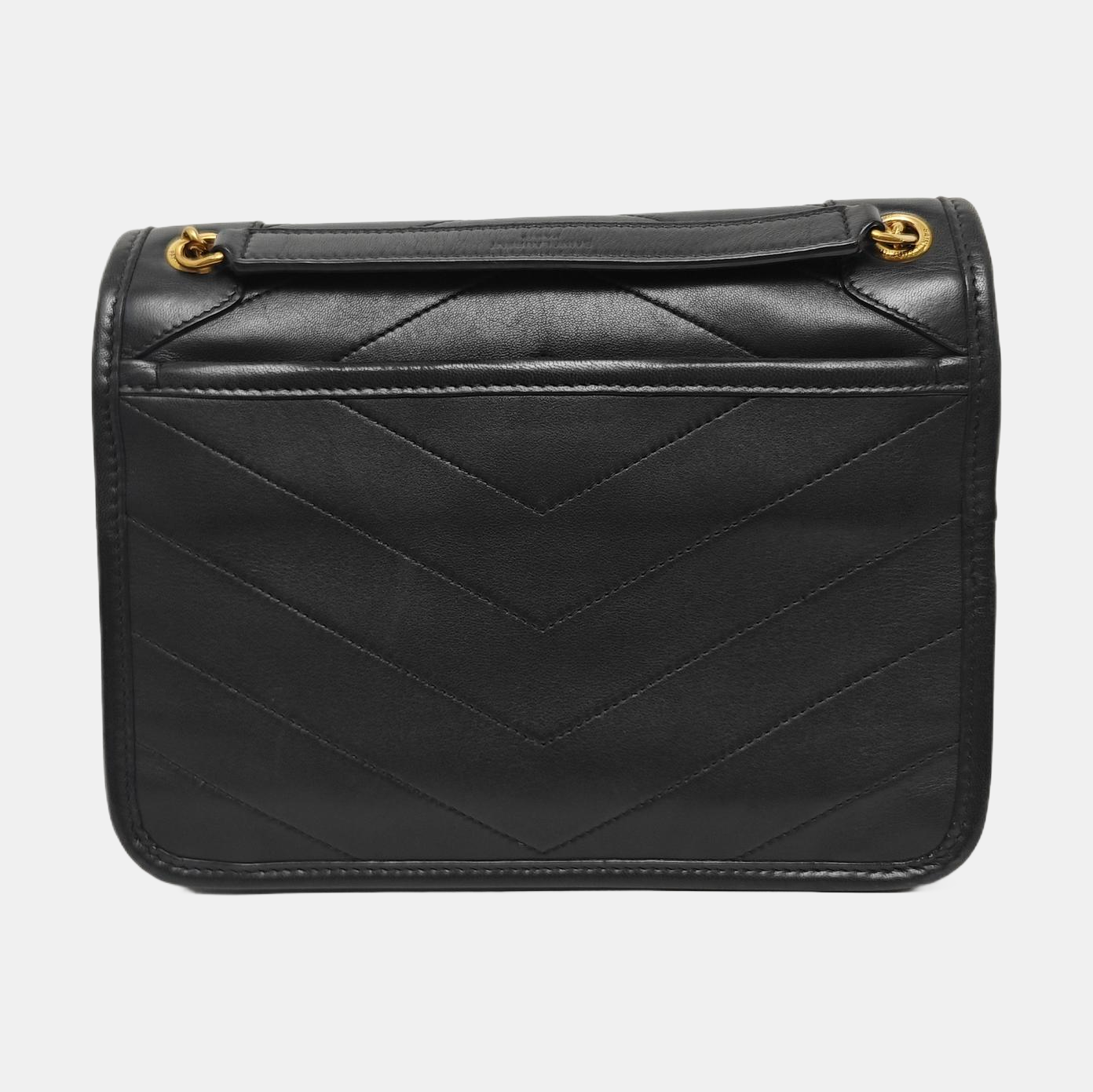 NIKI Small Chevron Lambskin Black