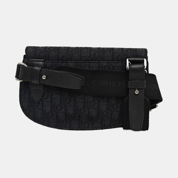 Saddle Small Oblique Canvas Black