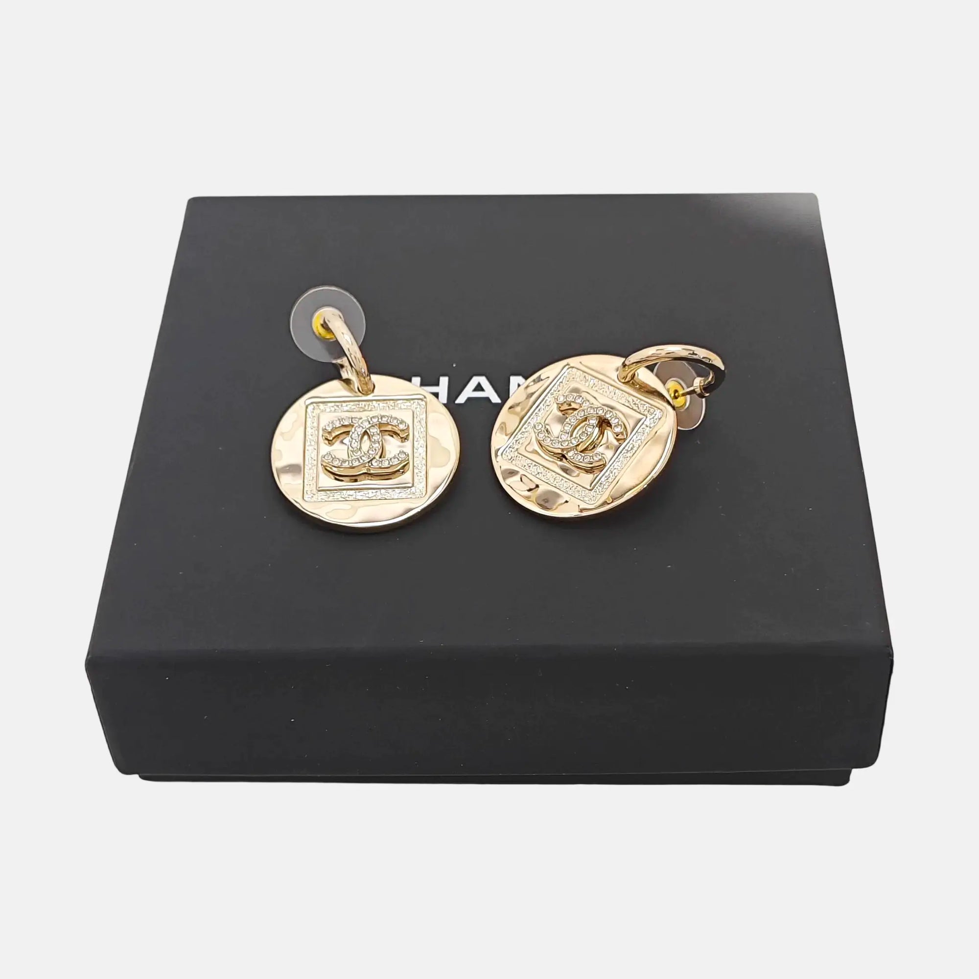 Metal Gold Earrings